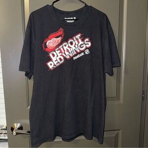 Reebok NHL Detroit Red Wings T Shirt XL Center Ice Collection Black Tee
